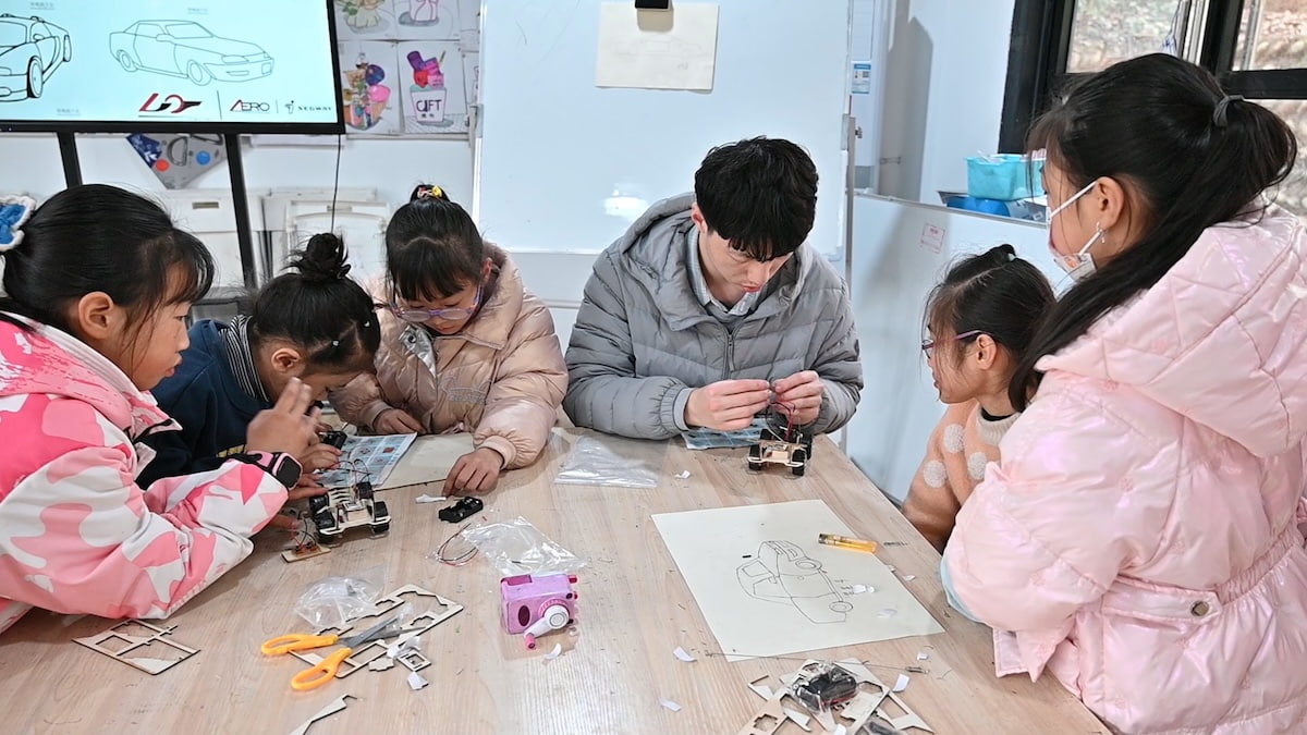 Winter Camp for Kids at the Sichuan Community Centre