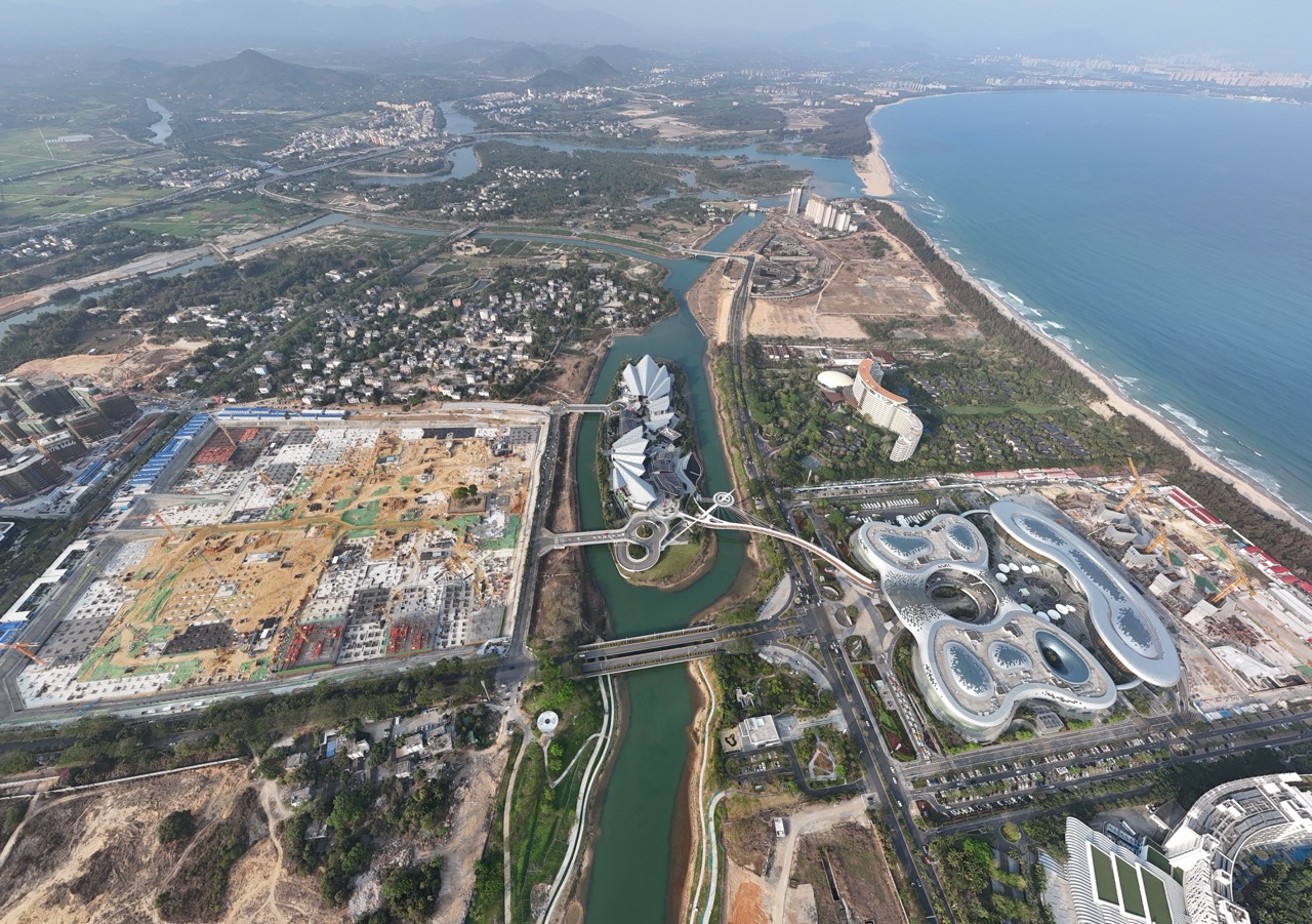 Taikoo Li Sanya<span class='p1 text-black'><sup class='higher-sup'>35</sup></span>