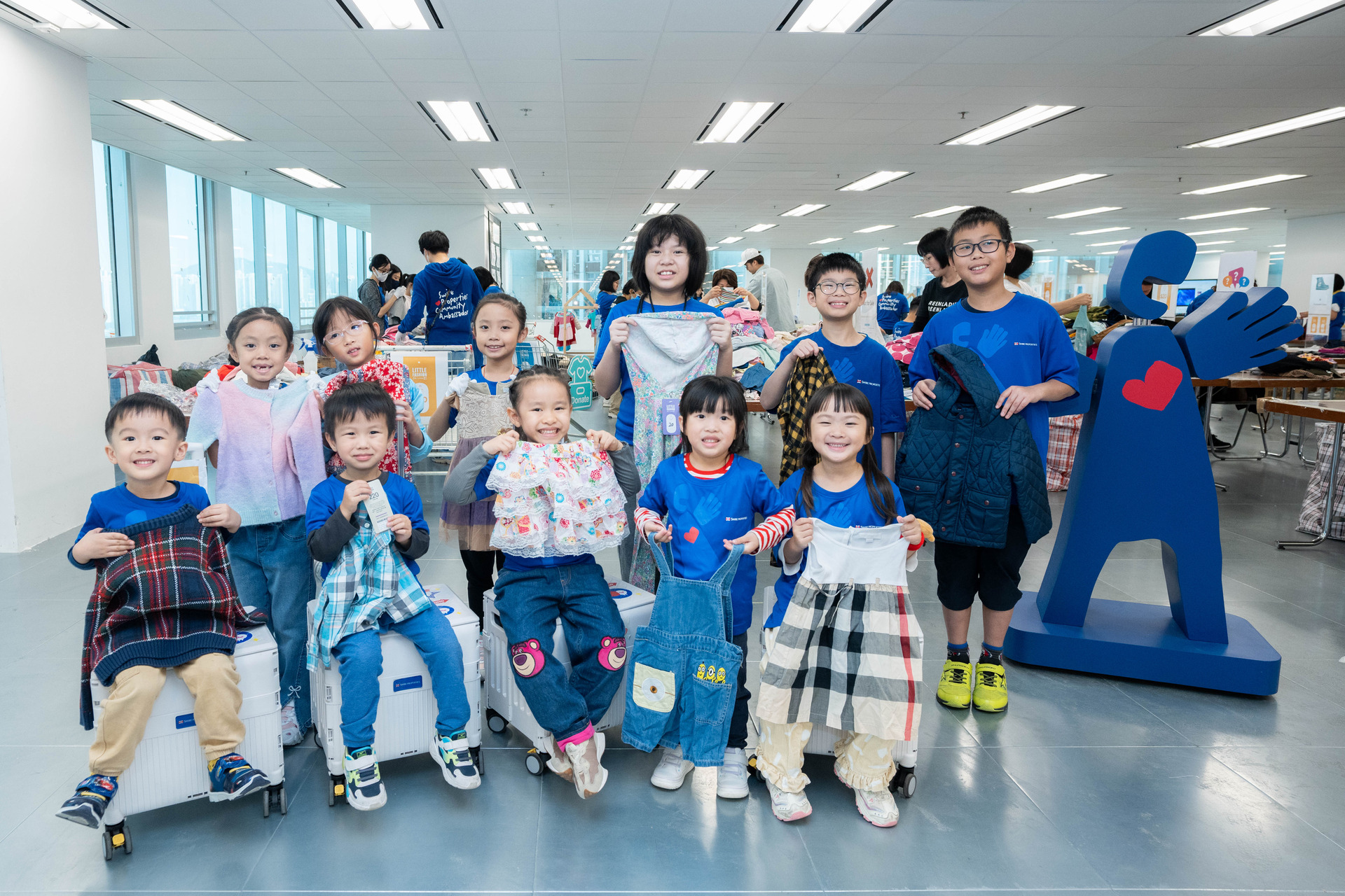 LITTLE FASHION FOR LOVE 2025