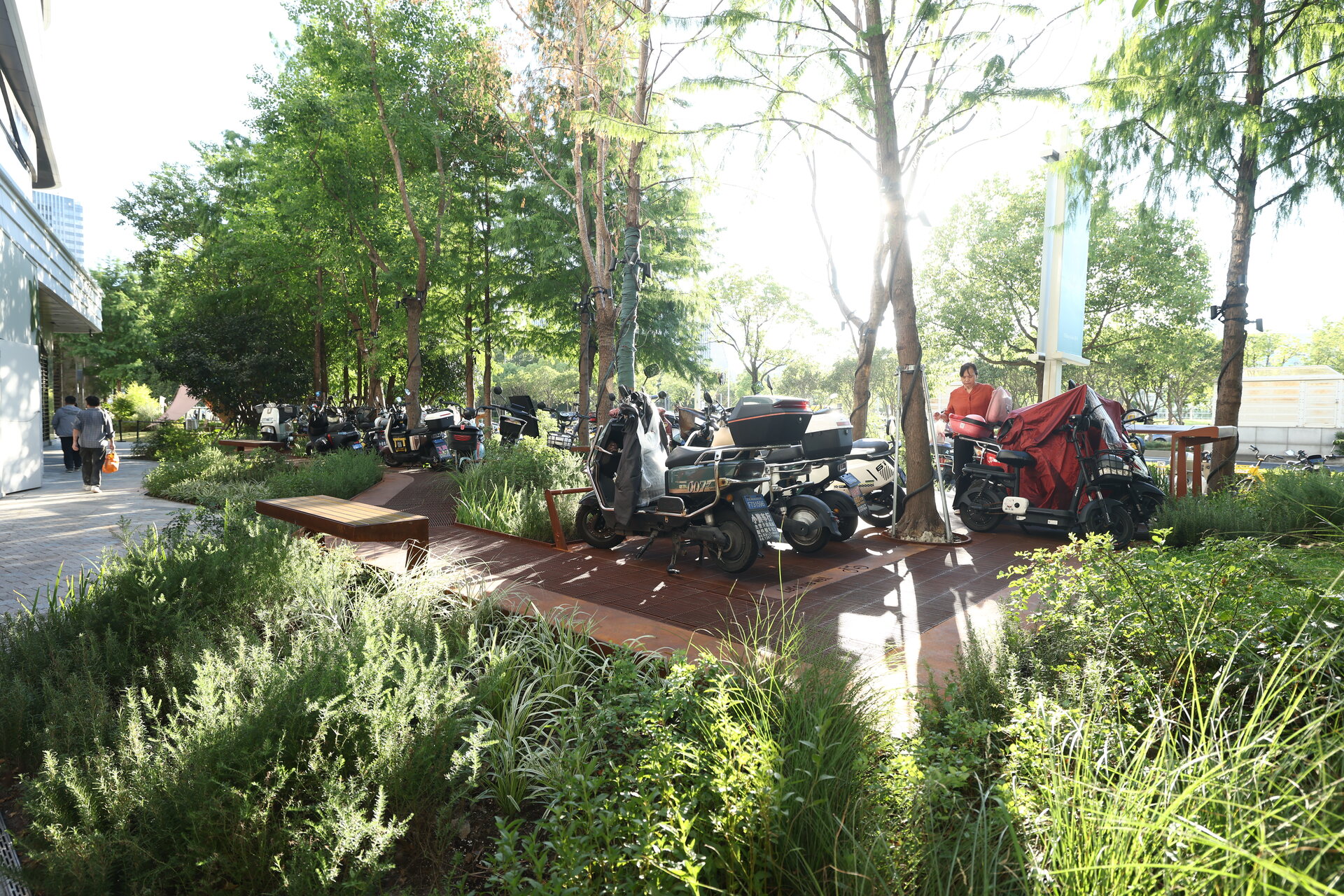 Green Parking at Taikoo Li Qiantan