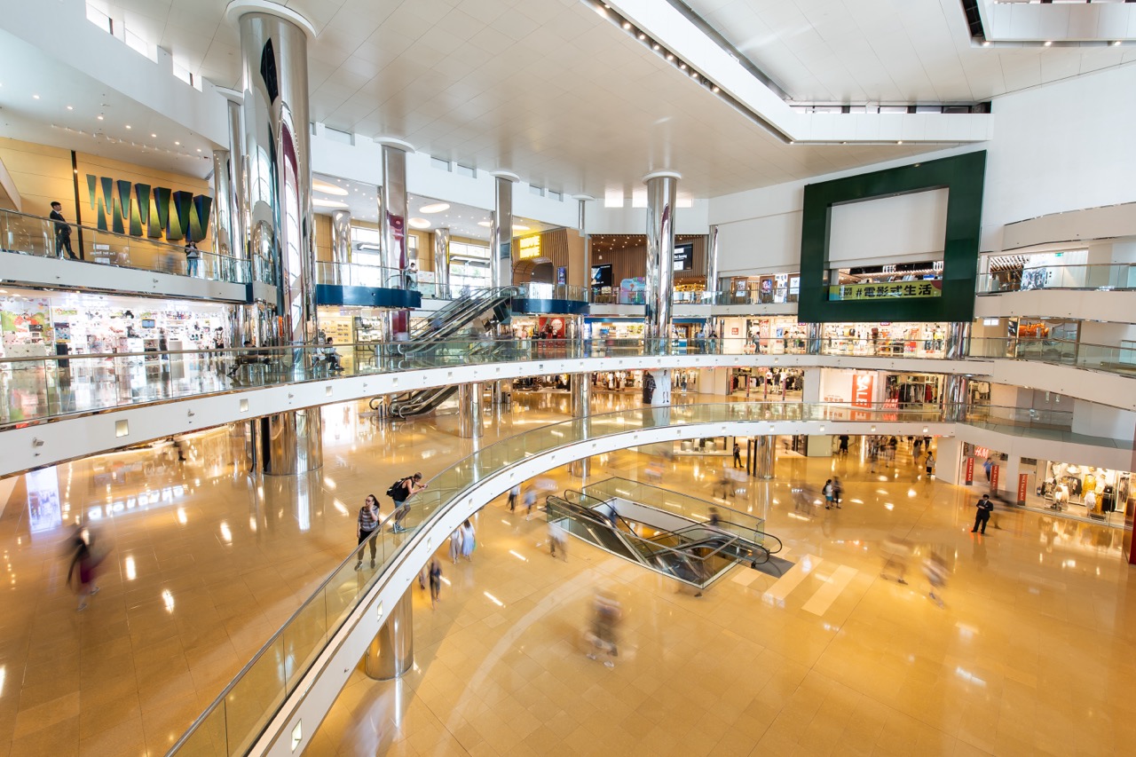 Customer Engagement in Smart Reusables